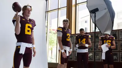 Gophers football seek another quarterback in transfer portal